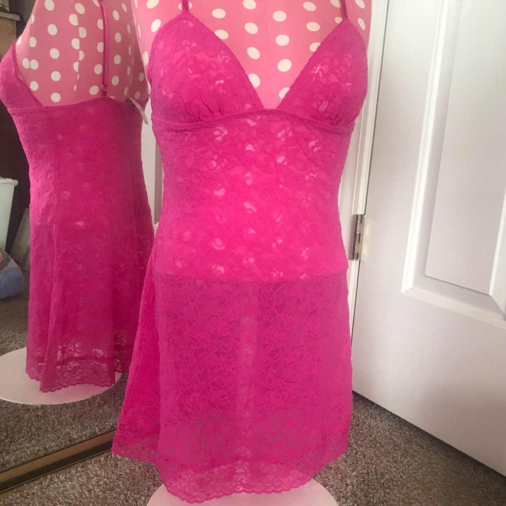Victoria’s Secret “The Lacie” Pink Chemise SZ MD